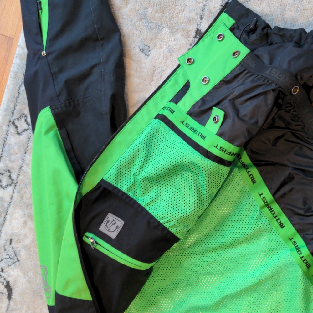Motorfist Snowmobile Jacket - Picture 7 of 12
